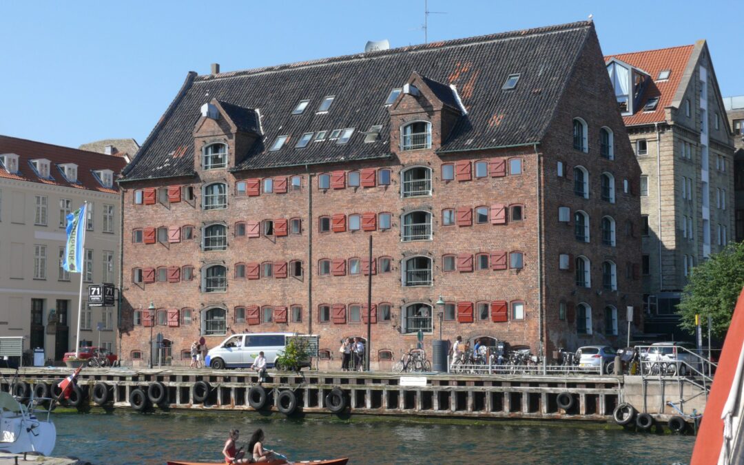 71 Nyhavn Hotels exteriör i Köpenhamn. Foto från juli 2010.