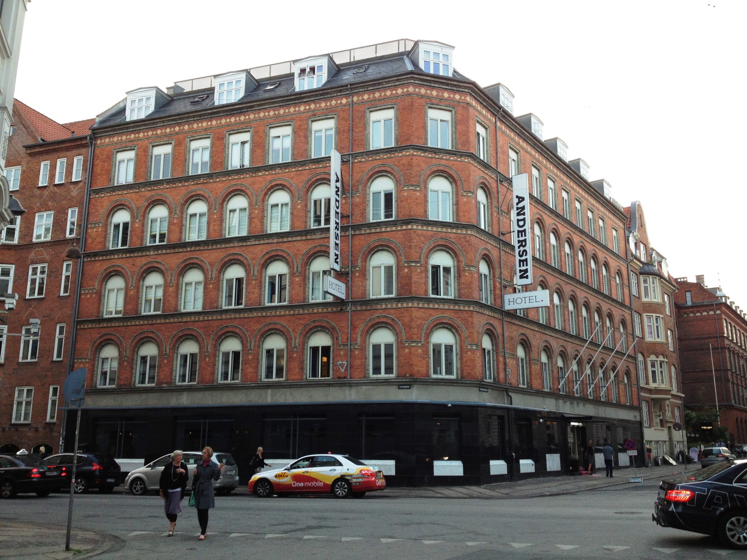 Andersen Boutique Hotels exteriör vid Istedgade och Helgolandsgade. Foto från juni 2013.