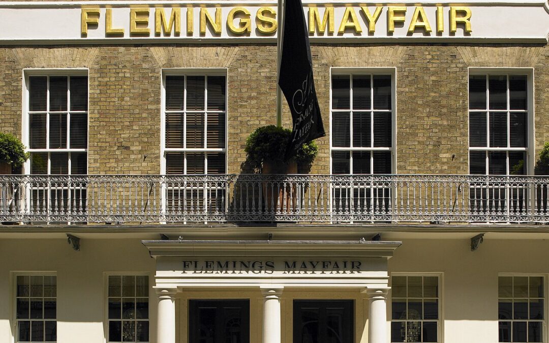 Exteriör av Flemings Mayfair vid 7–12 Half Moon Street, London. Foto från 2009.