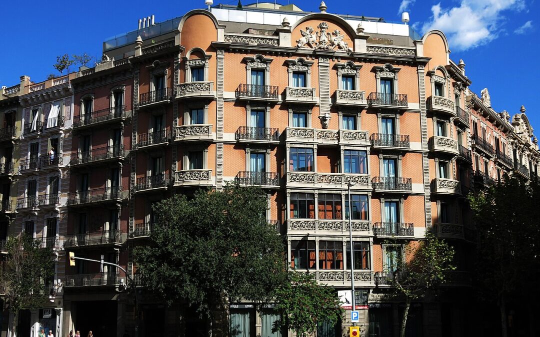 Exteriör av Hotel Cram vid Carrer d’Aribau 54, Barcelona. Foto från 2017.