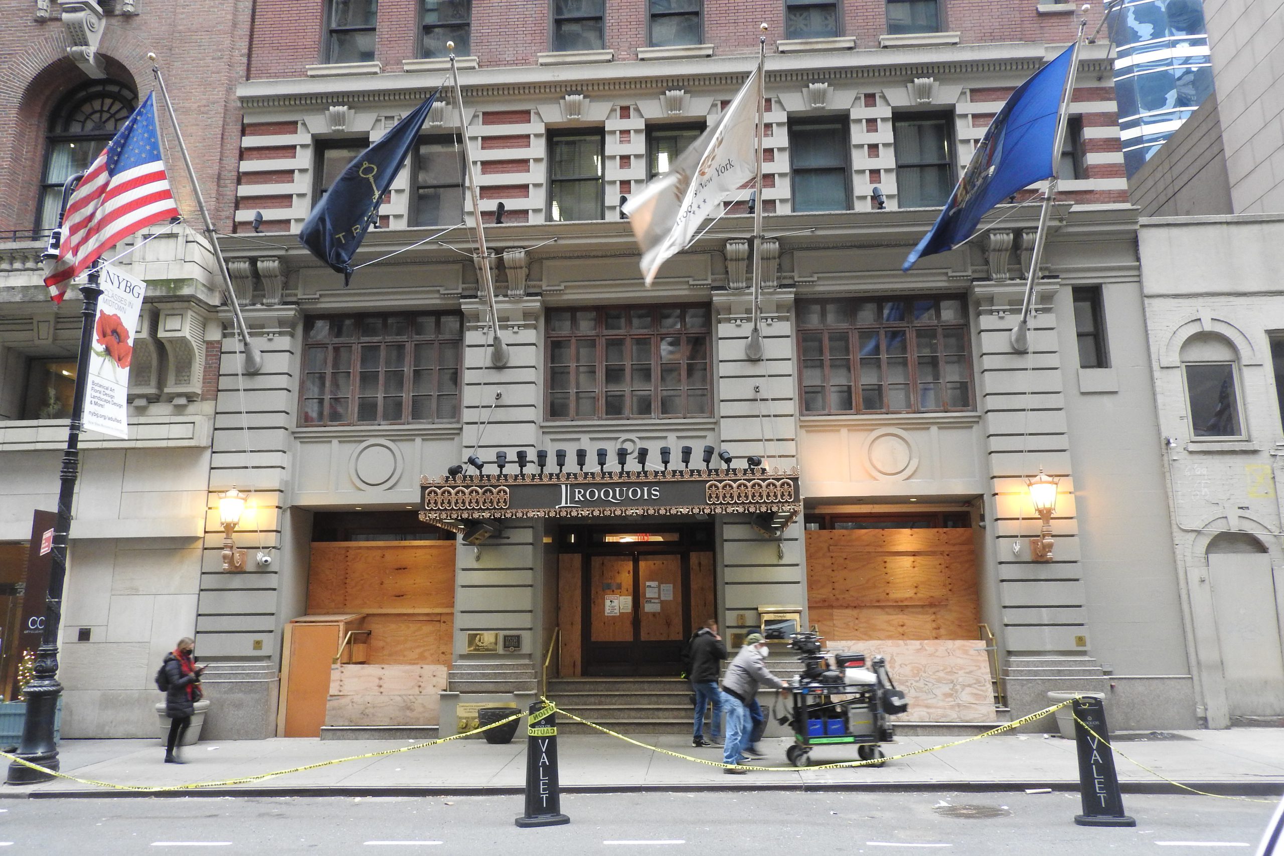 The Iroquois New York, sett från West 44th Street. Foto från 2020.